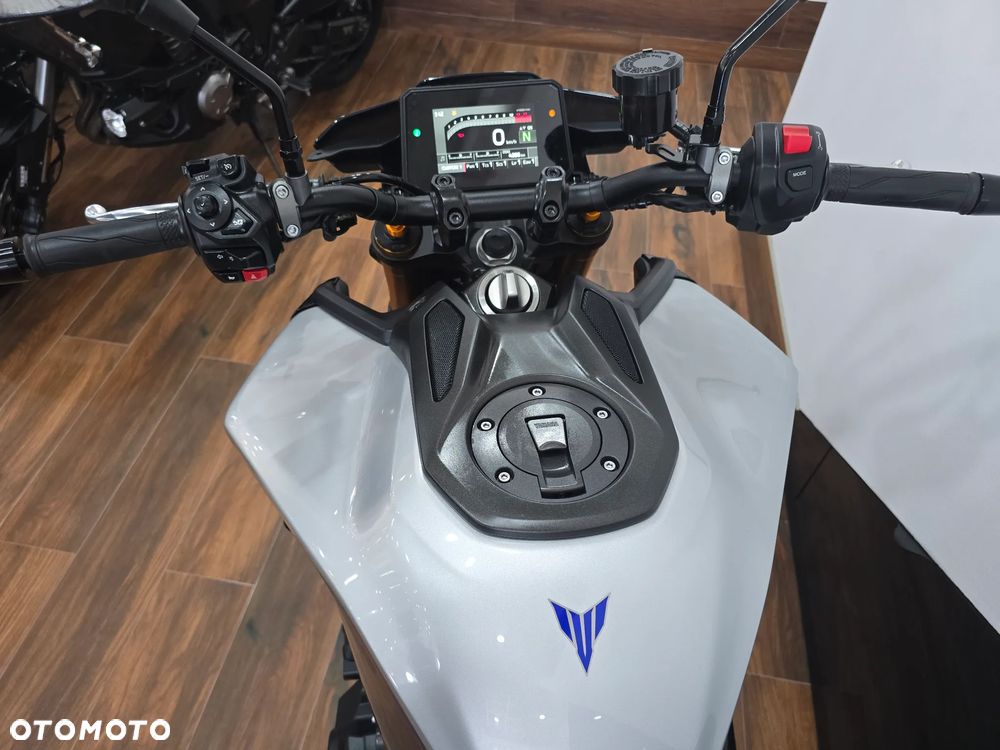 Yamaha MT - 9