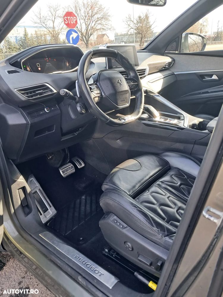 Peugeot 5008 - 8