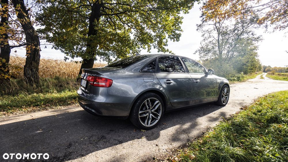 Audi A4 Limousine - 3