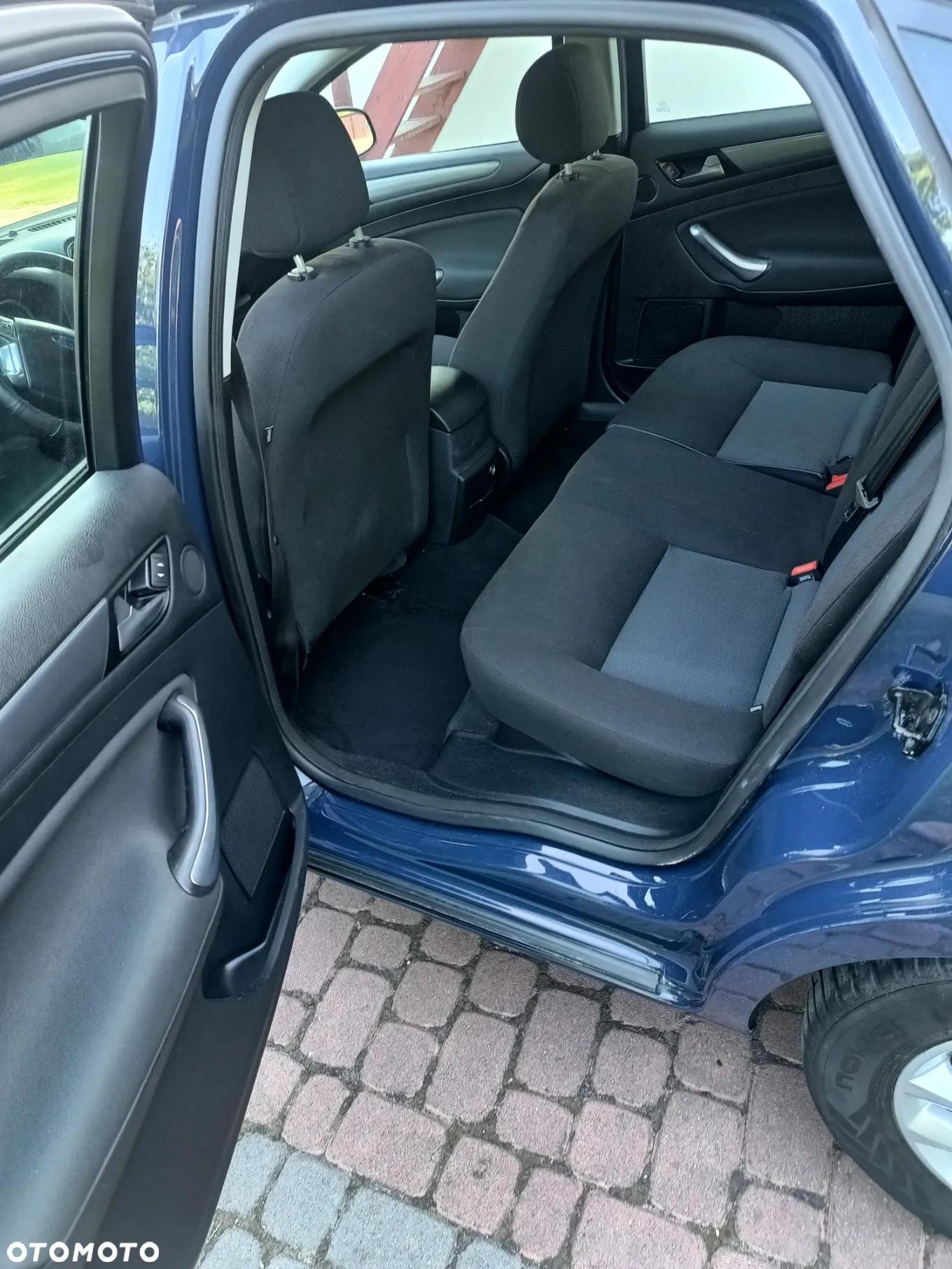 Ford Mondeo 1.6 Titanium - 8