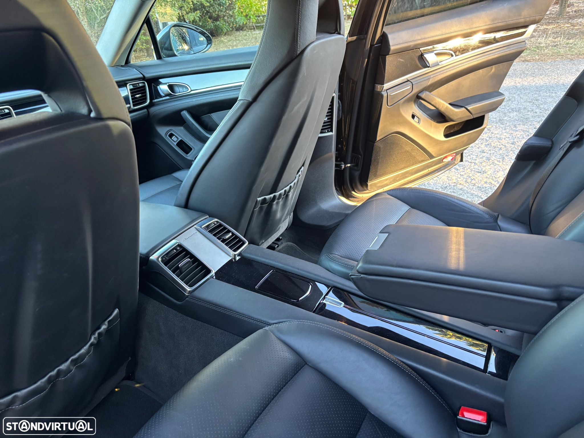 Porsche Panamera Platinum Edition - 18