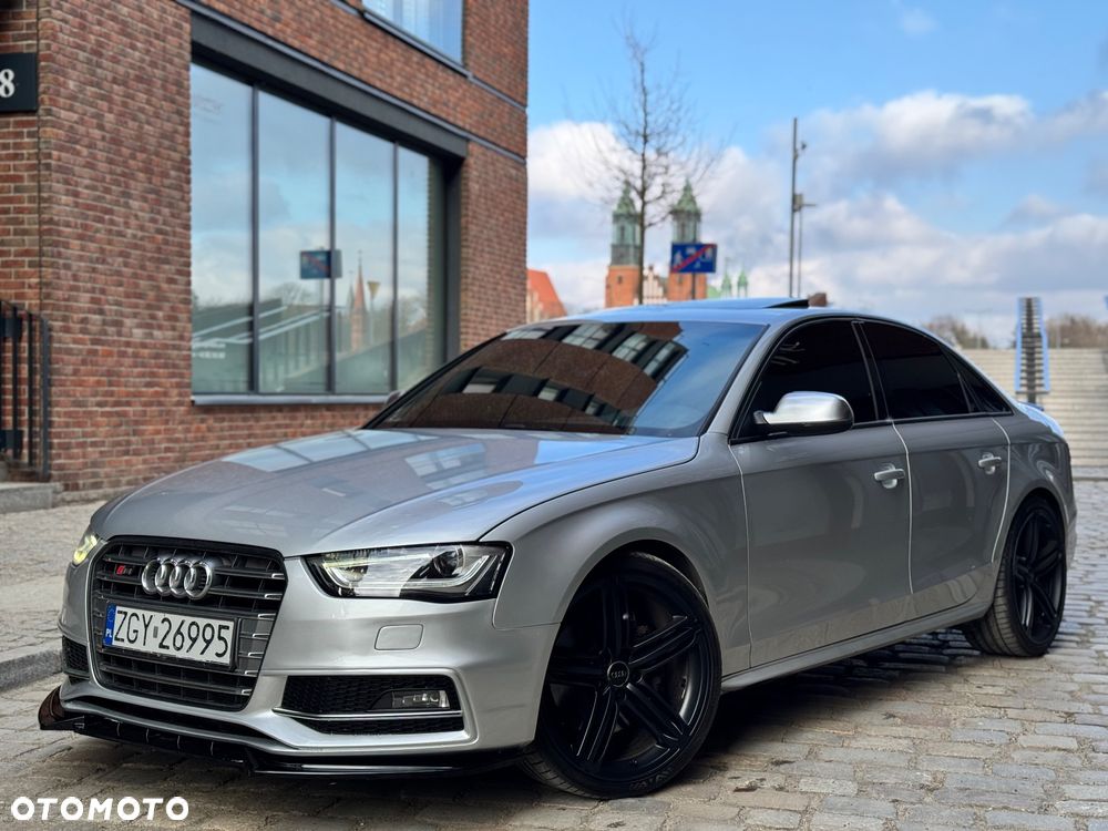 Audi S4 Limousine - 1