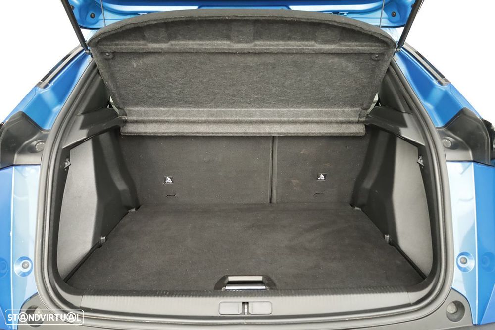 Peugeot 2008 1.2 PureTech Allure - 24