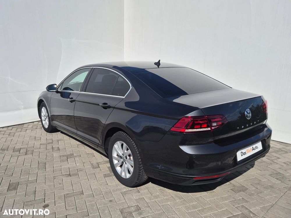 Volkswagen Passat - 3