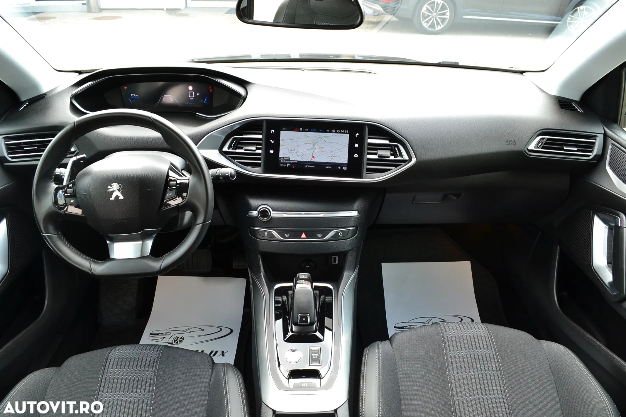 Peugeot 308 PureTech 130 EAT8 Allure - 9