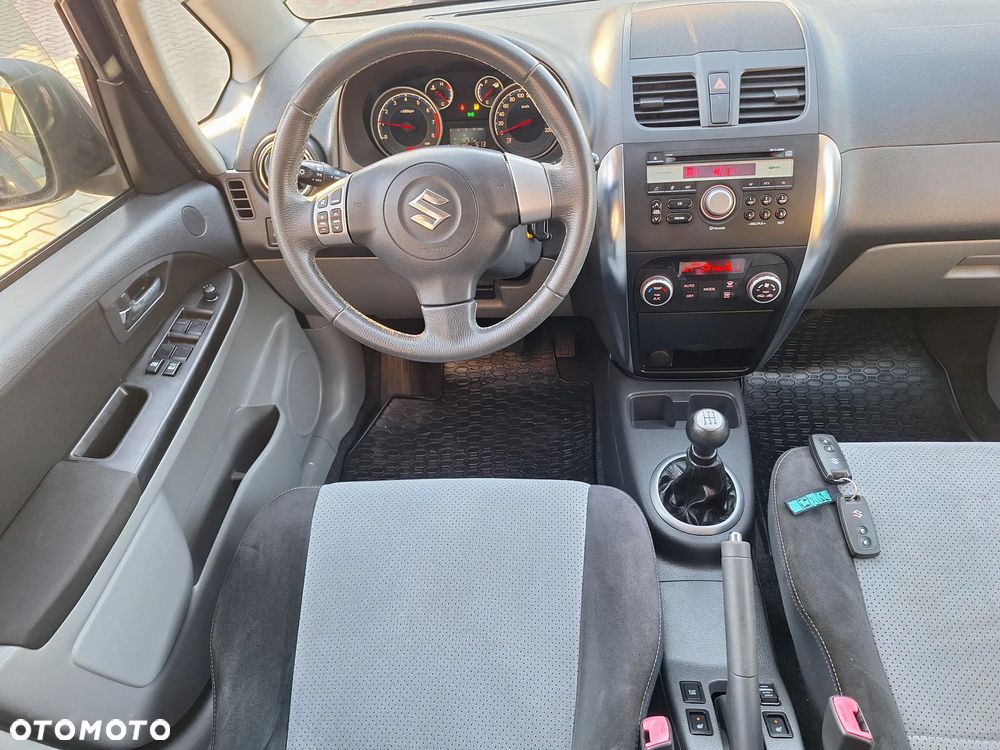 Suzuki SX4 1.6 Premium 4WD - 22