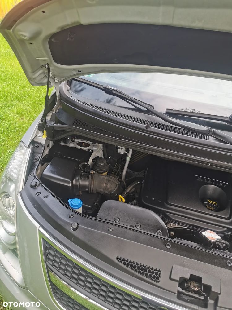 Hyundai H-1 - 13