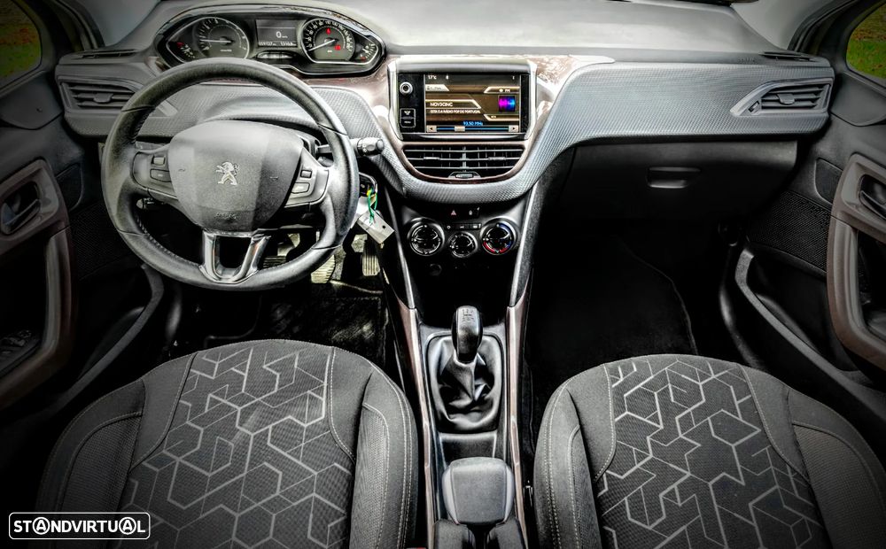 Peugeot 2008 1.2 PureTech Active - 16