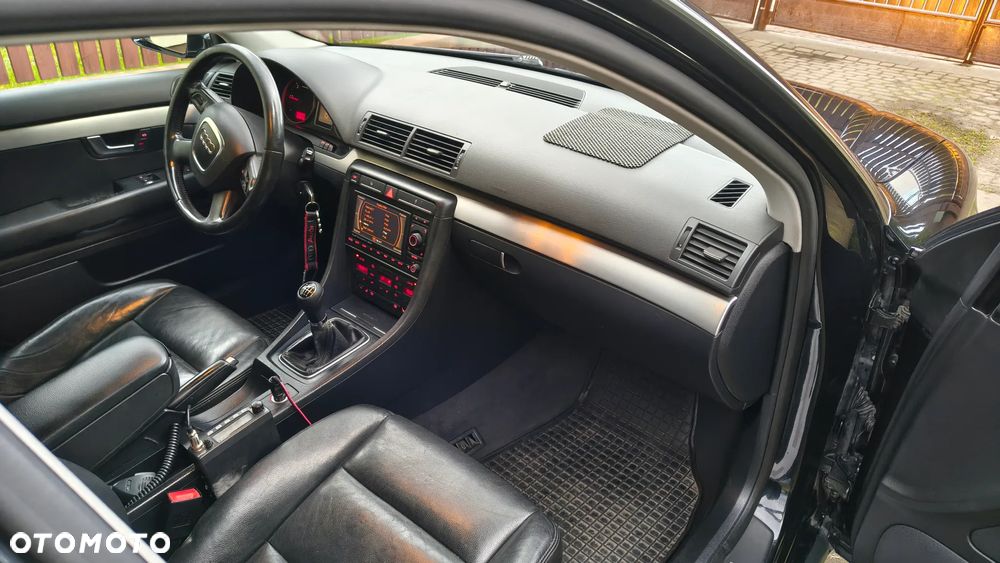 Audi A4 Avant 2.0 TDI - 10