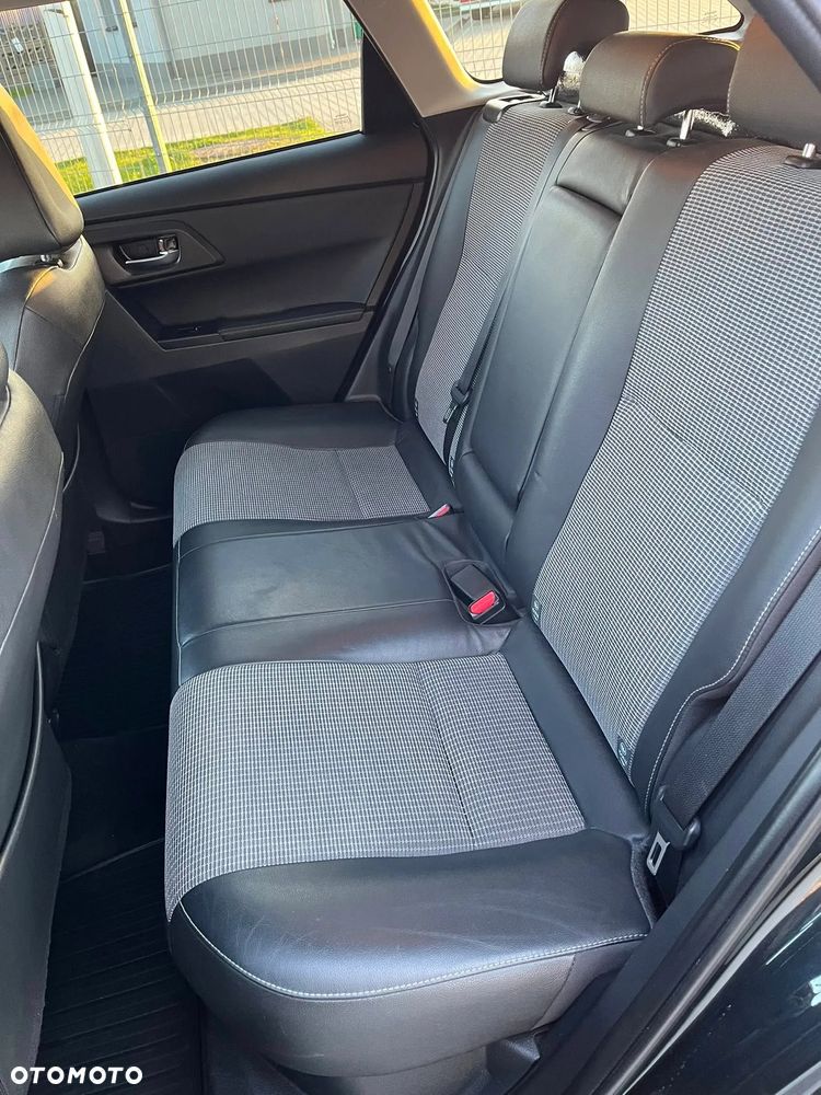 Toyota Auris Hybrid 135 Selection - 14