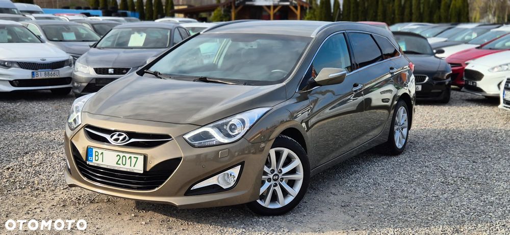 Hyundai i40 i40cw 1.7 CRDi Fifa World Cup Edition - 1