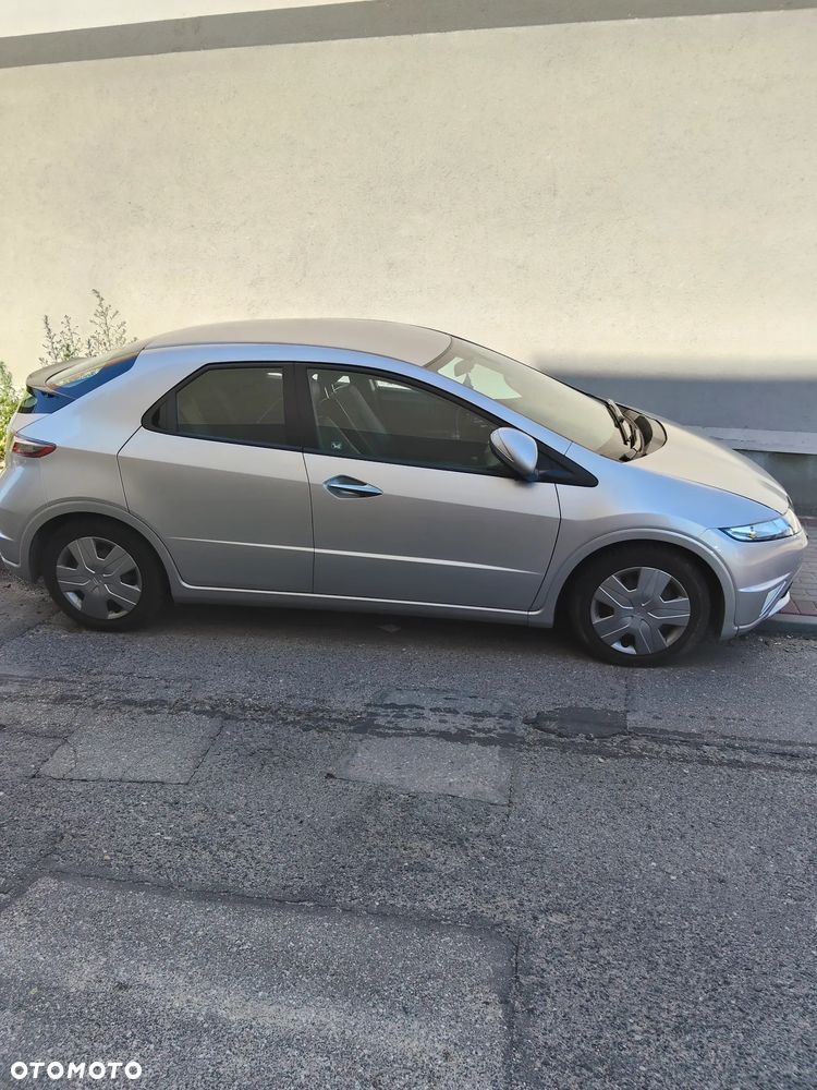 Honda Civic 1.8i-VTEC Automatik Executive - 3