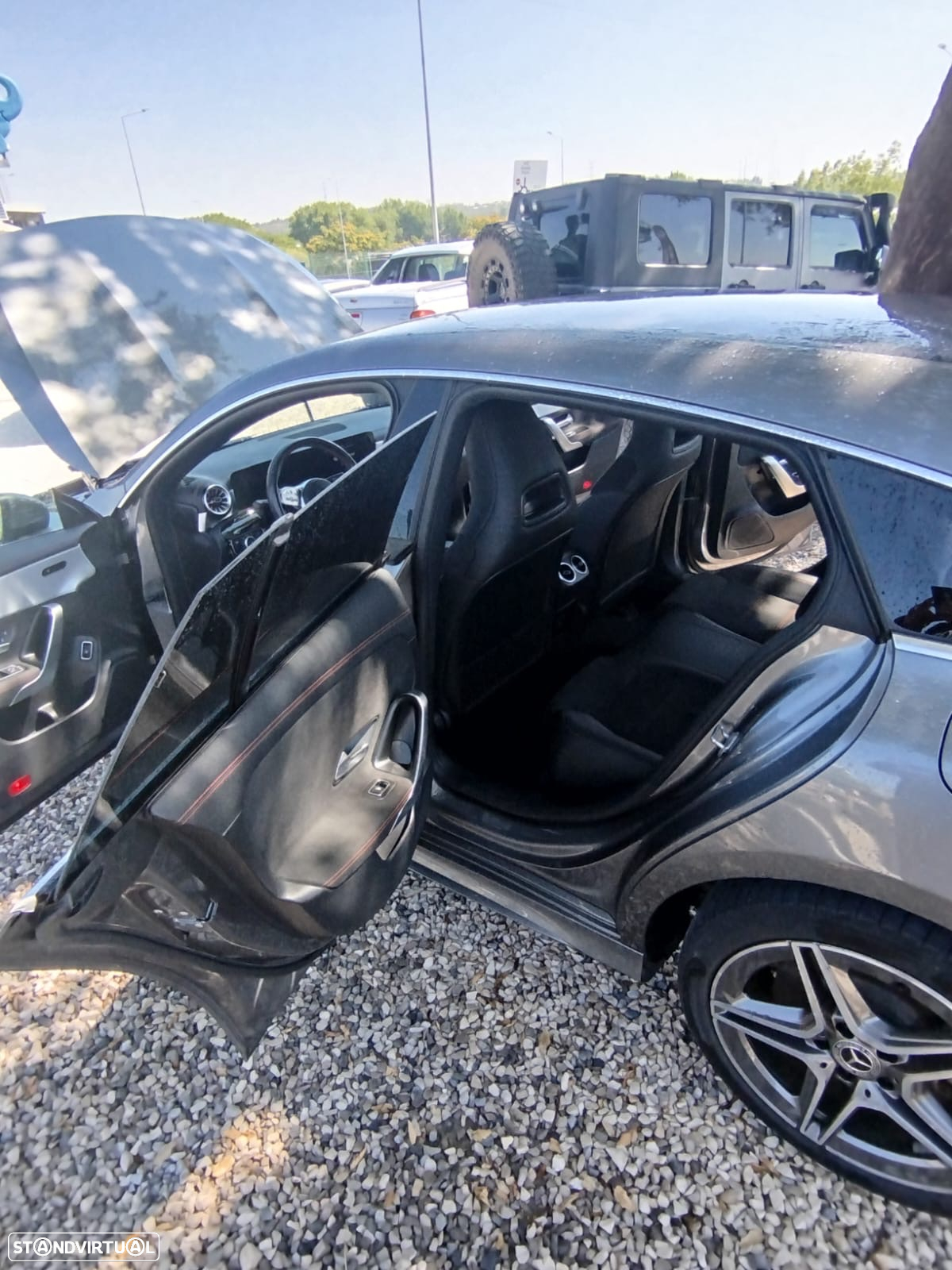 Mercedes-Benz CLA 250 e Shooting Brake AMG Line - 30