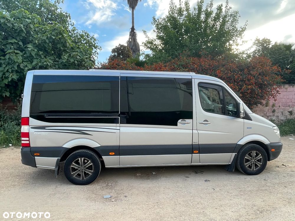 Mercedes-Benz Sprinter - 4