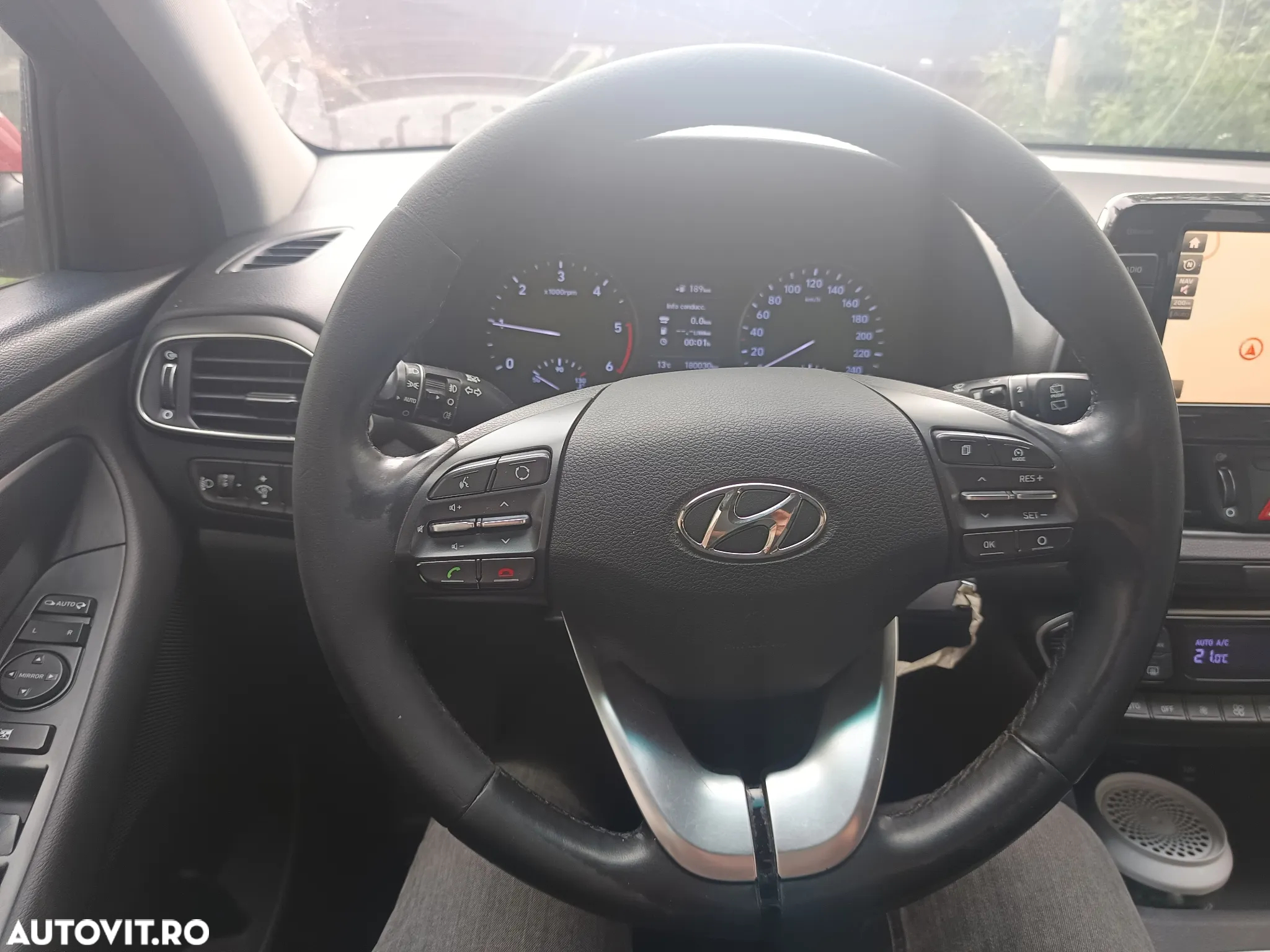 Hyundai i30 blue 1.6 CRDi Style - 4