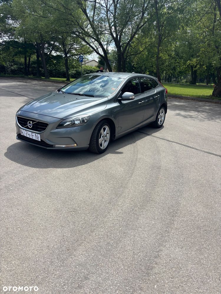 Volvo V40 D2 - 1