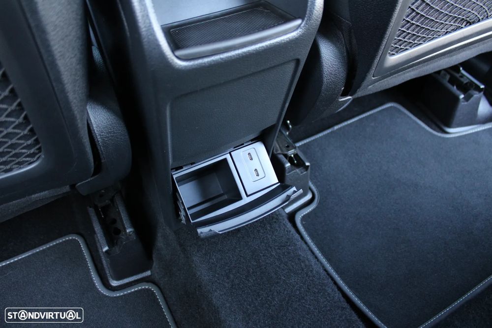 Mercedes-Benz GLB 180 7G-DCT Progressive Advanced - 29