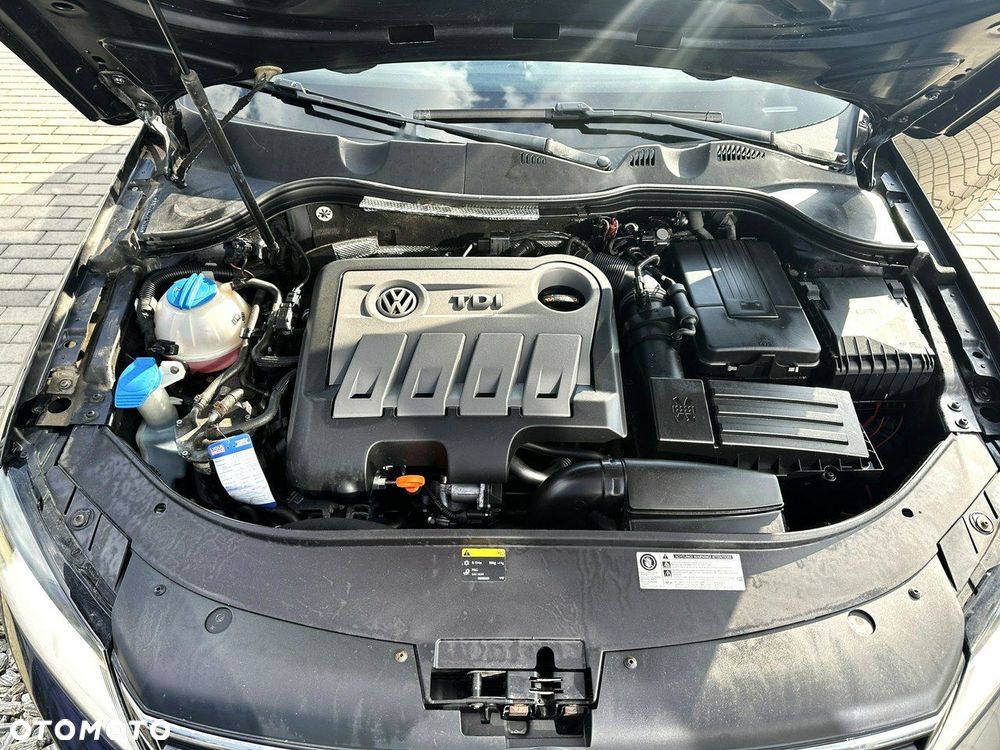 Volkswagen Passat Variant 2.0 Blue TDI SCR Comfortline - 29