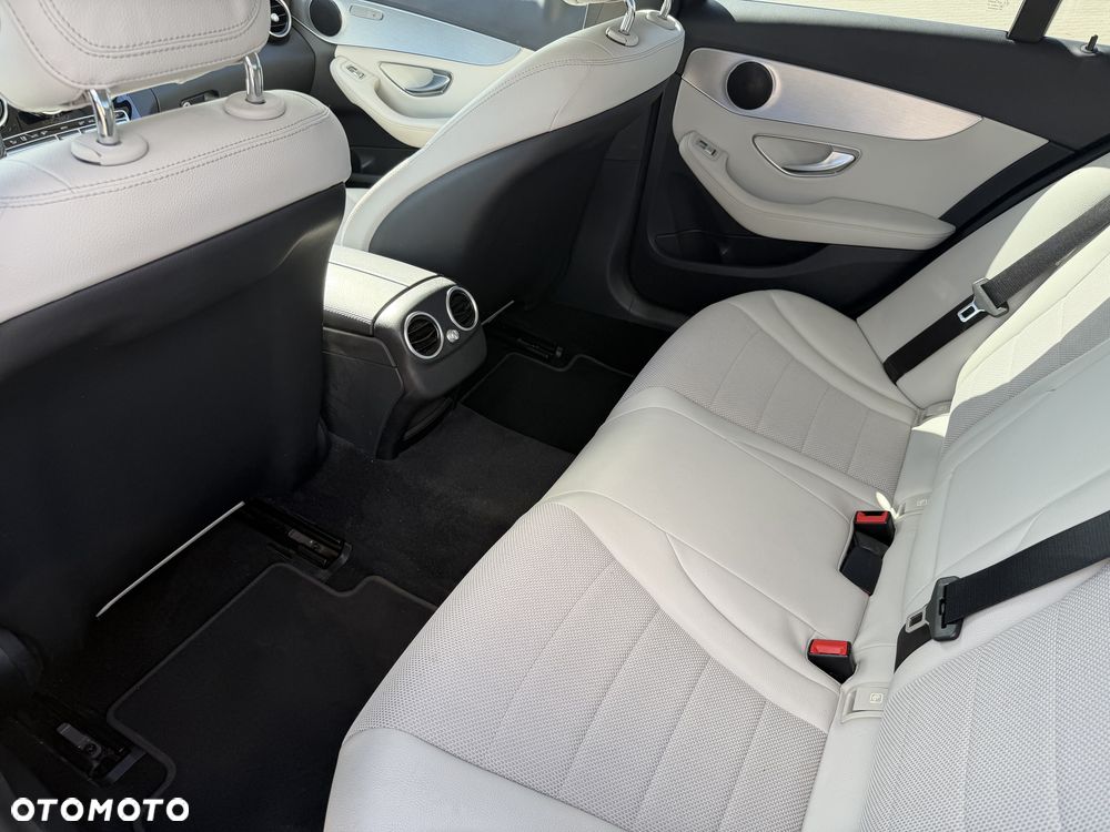 Mercedes-Benz Klasa C 200 (BlueTEC) d 7G-TRONIC Avantgarde - 18