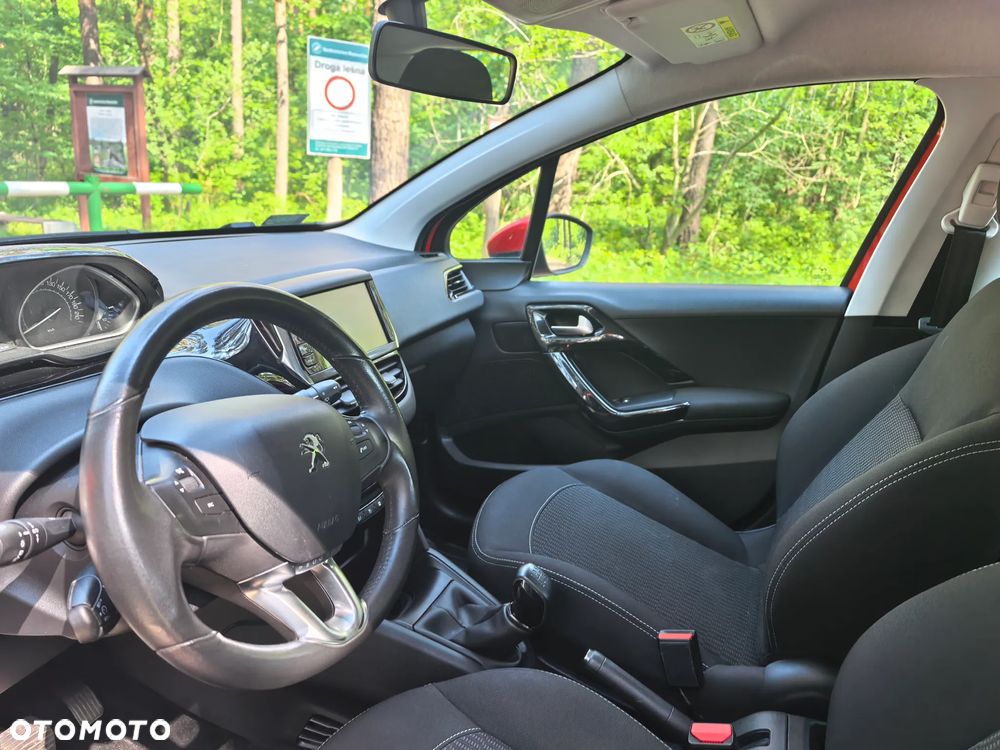 Peugeot 208 1.2 PureTech Active - 8