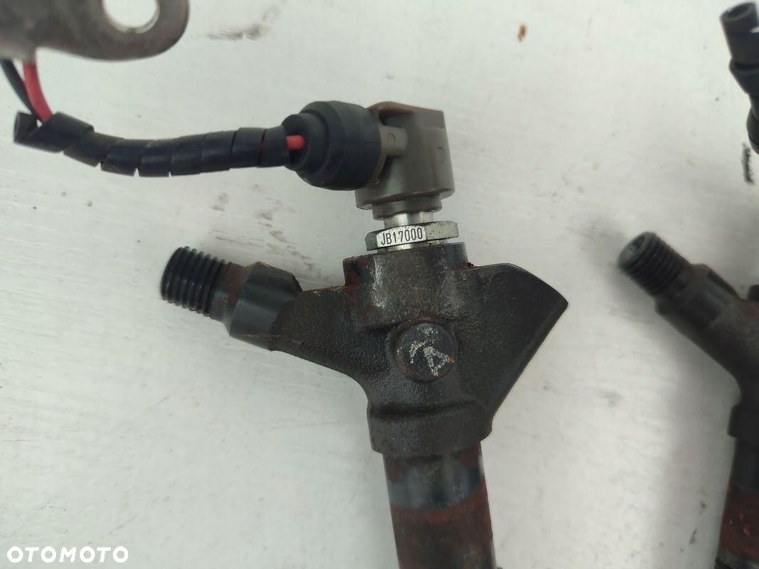 Wtrysk wtryskiwacz TOYOTA RAV4 III 2.2 D-CAT D4D 23670-96011 - 3