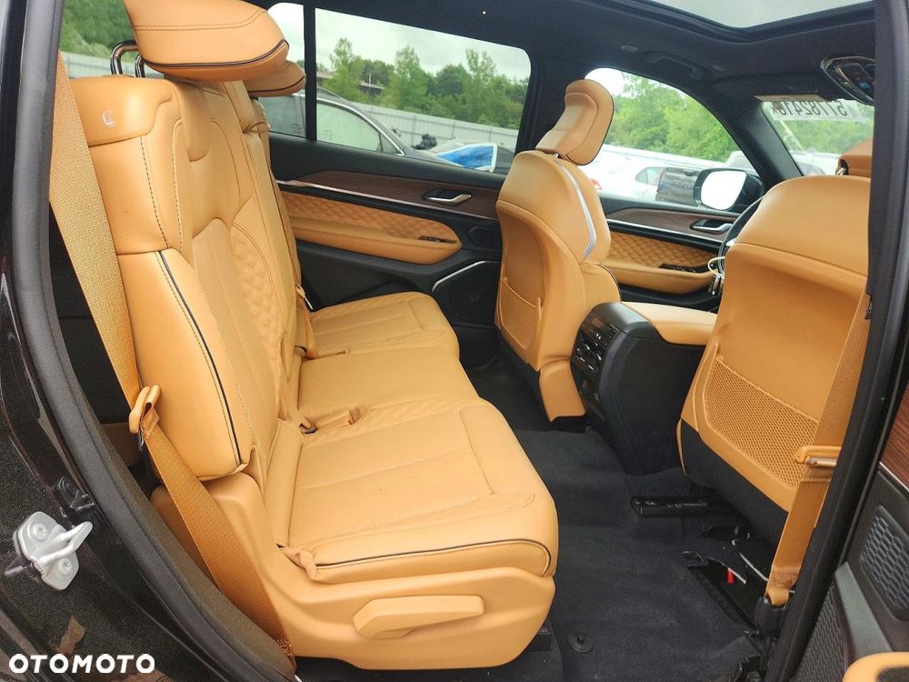 Jeep Grand Cherokee 5.7 V8 HEMI Summit - 10