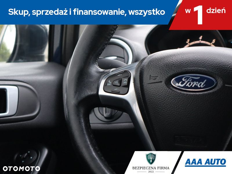 Ford Fiesta - 17