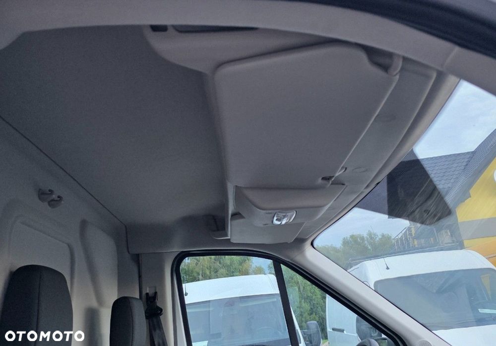 Ford Transit - 26