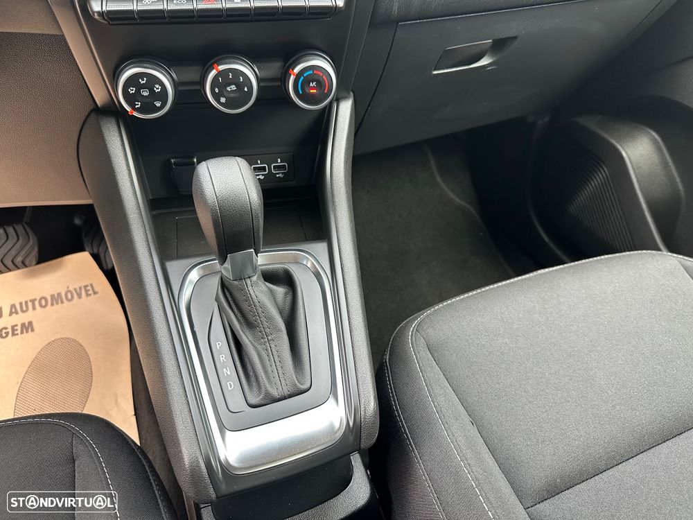 Renault Captur BLUE dCi 115 EDC BUSINESS EDITION - 22