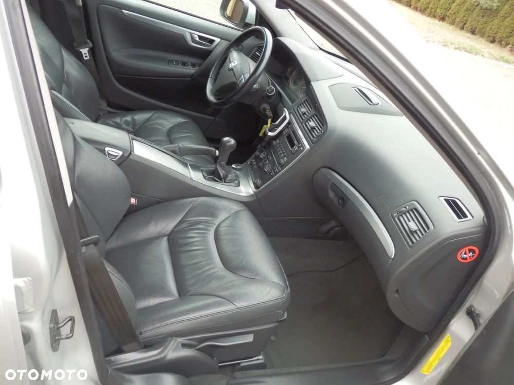 Volvo S60 D5 Momentum - 9