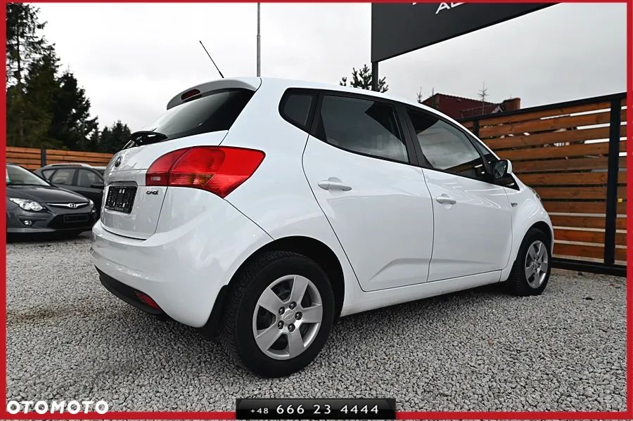 Kia Venga 1.4 CRDi 90 Attract - 12
