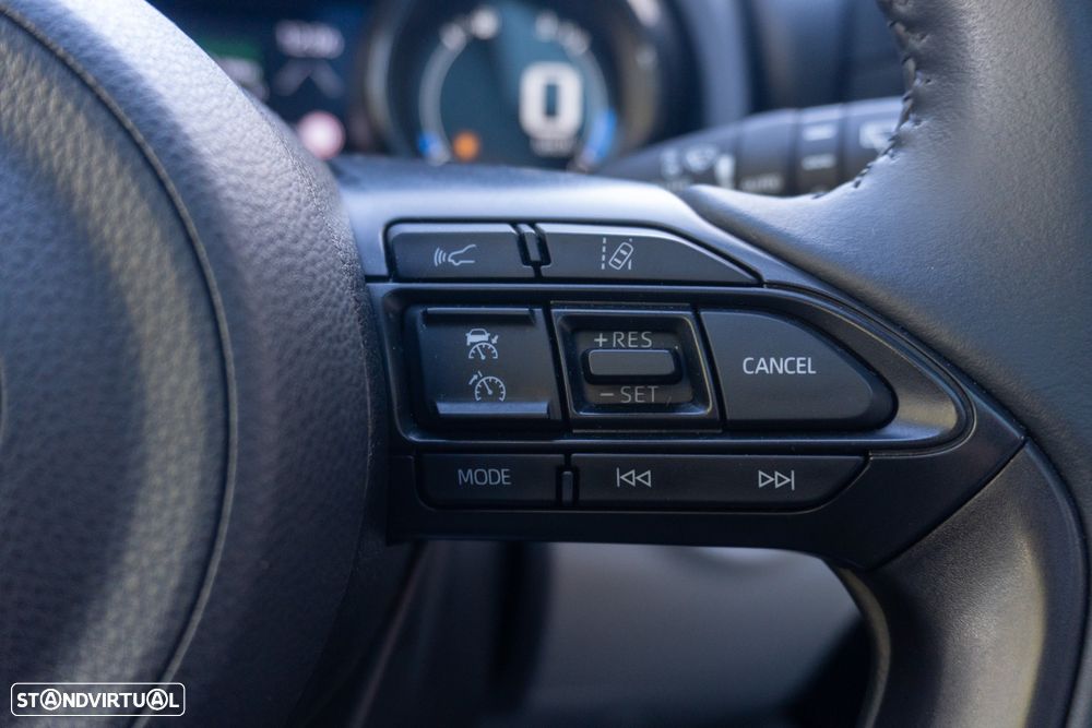 Toyota Yaris 1.5 HDF Luxury - 25