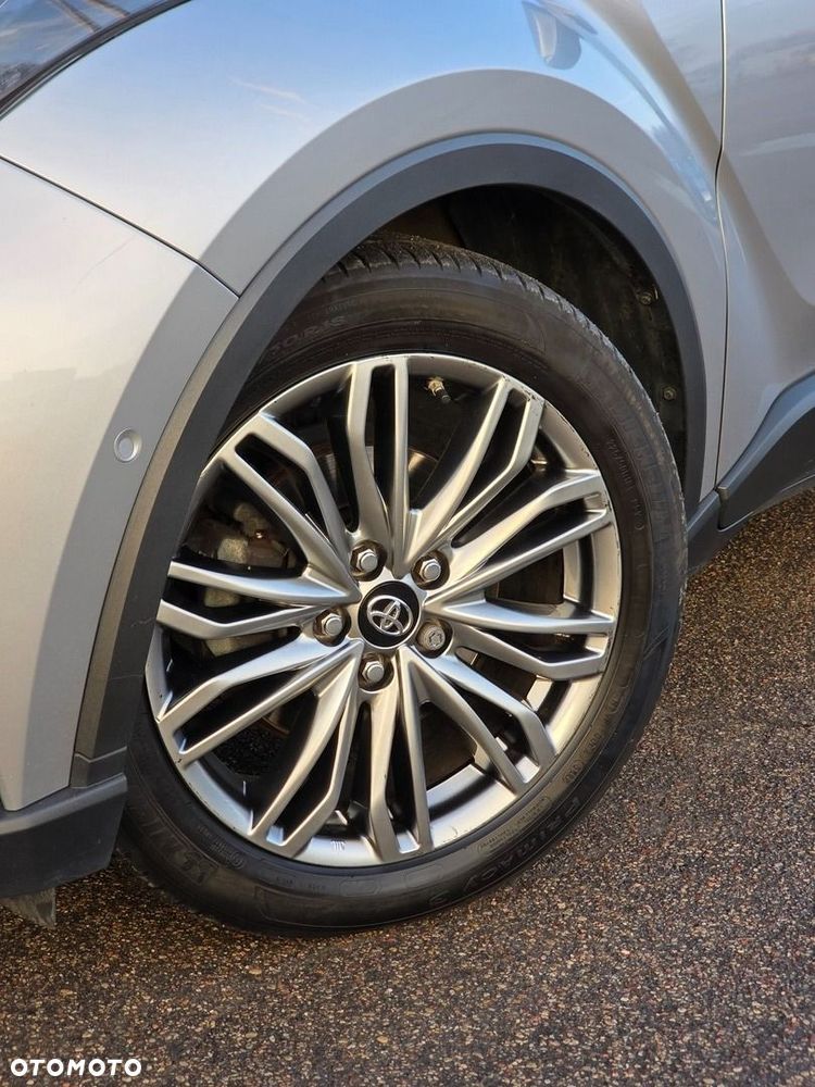 Toyota C-HR 2.0 Hybrid Executive - 11