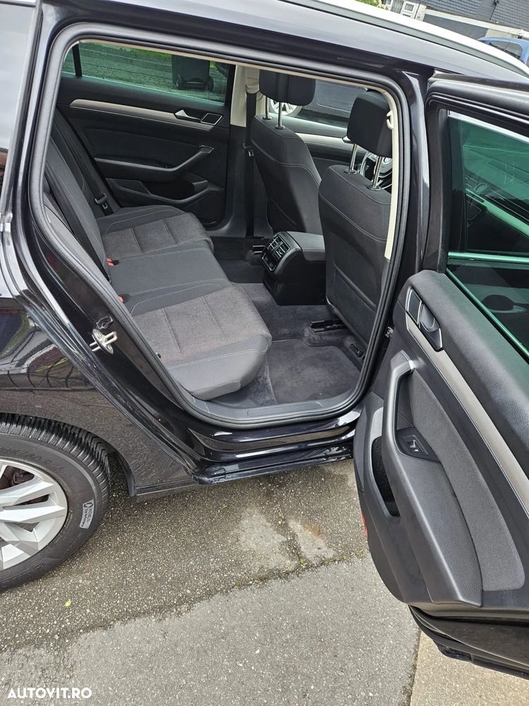 Volkswagen Passat 2.0 TDI (BlueMotion Technology) Comfortline - 23