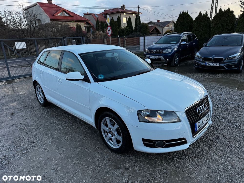 Audi A3 Sportback 1.6 Ambiente - 13