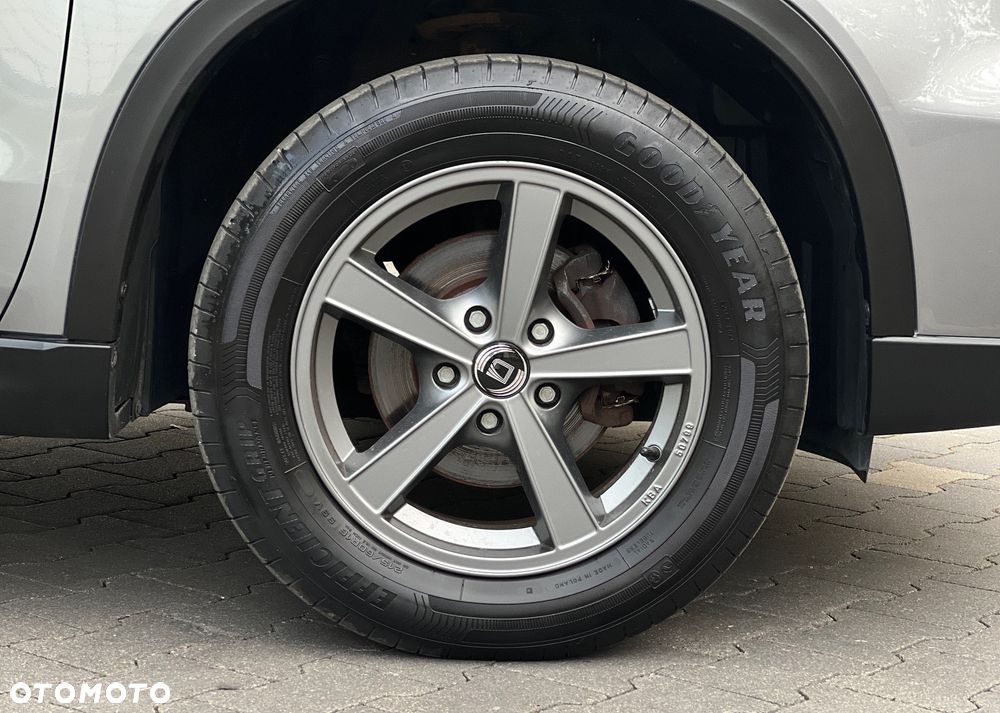 Suzuki Vitara 1.6 Comfort 2WD - 12