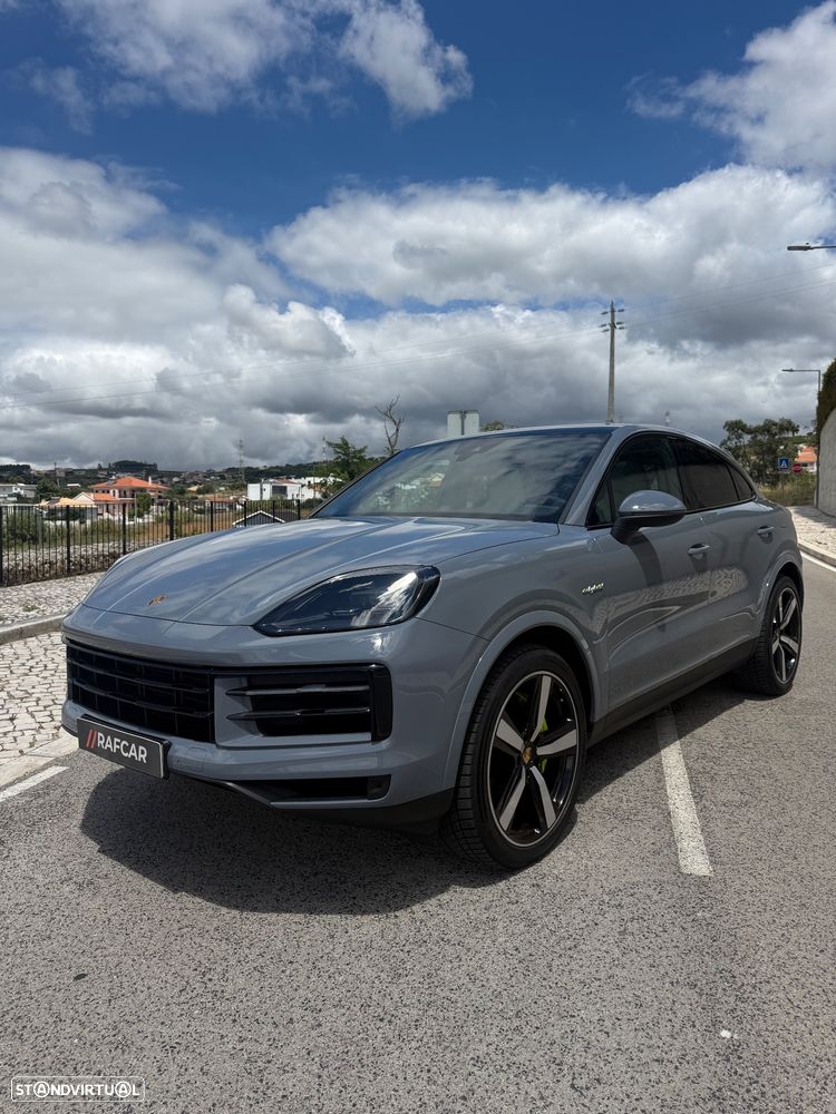 Porsche Cayenne Coupé E-Hybrid - 3