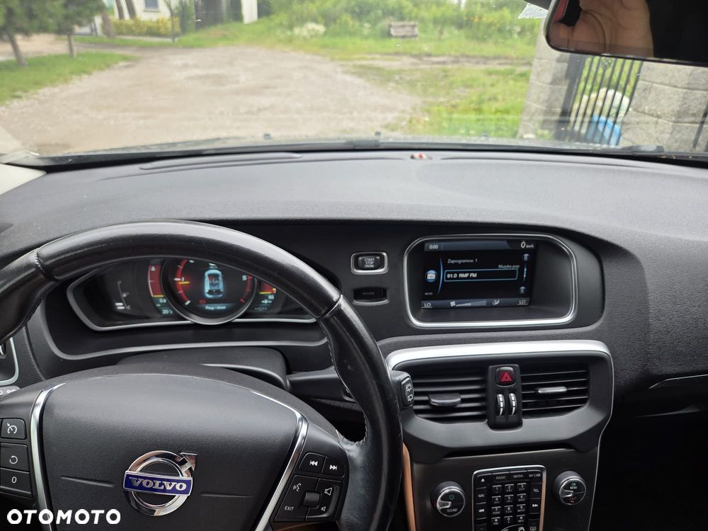 Volvo V40 D2 - 4