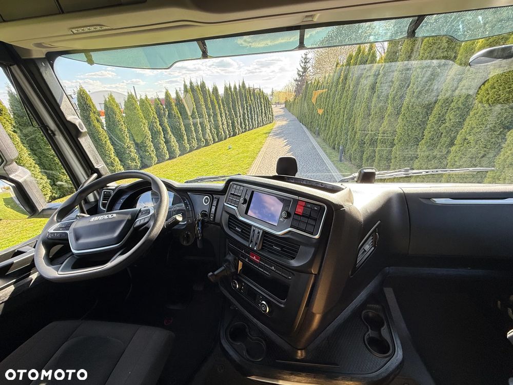 Iveco S-WAY 530 RETARDER - 13