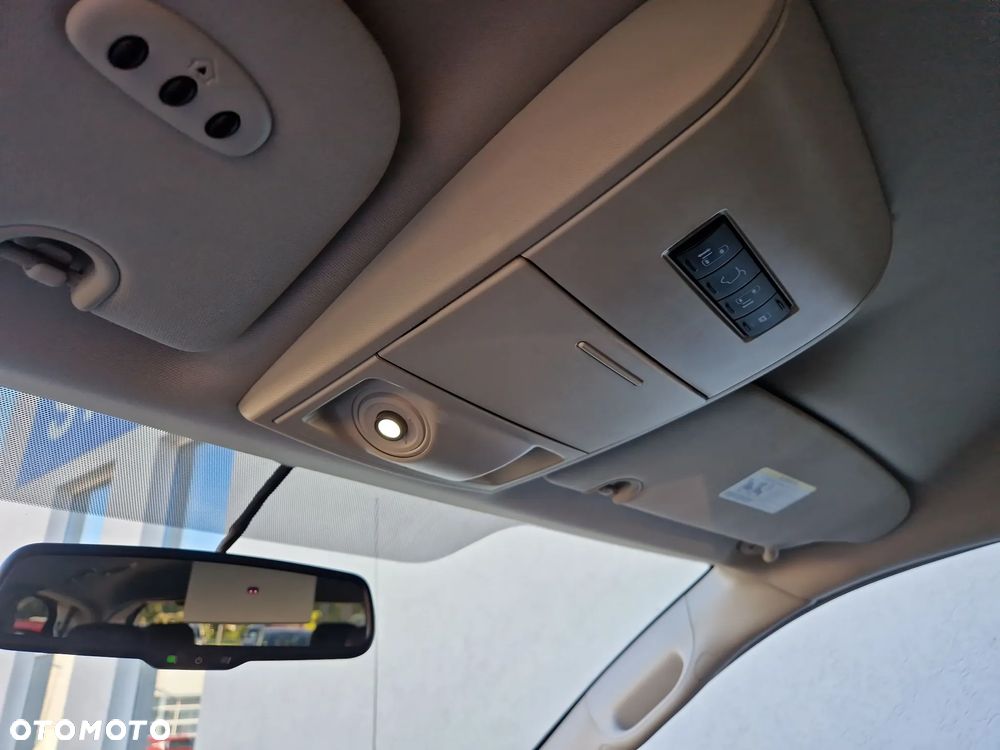 Chrysler Town & Country 3.6 Touring - 24