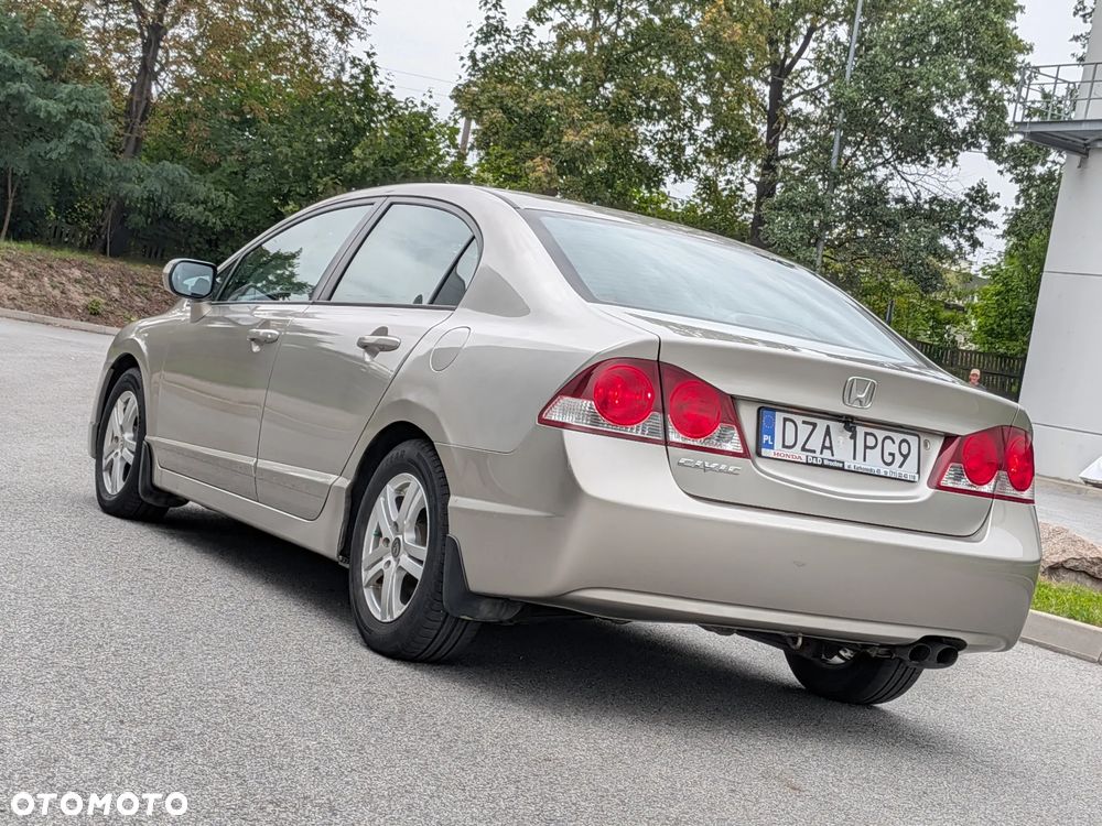 Honda Civic 1.8 Comfort - 6