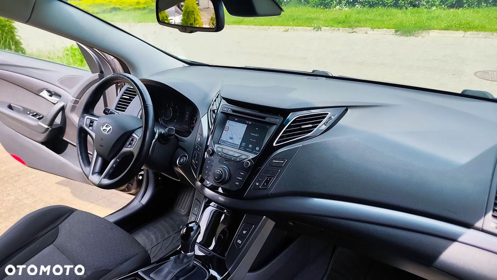 Hyundai i40 Kombi 1.7 CRDi DCT Premium - 38