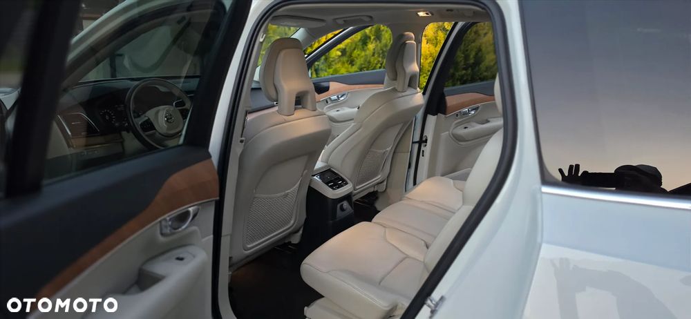 Volvo XC 90 - 19