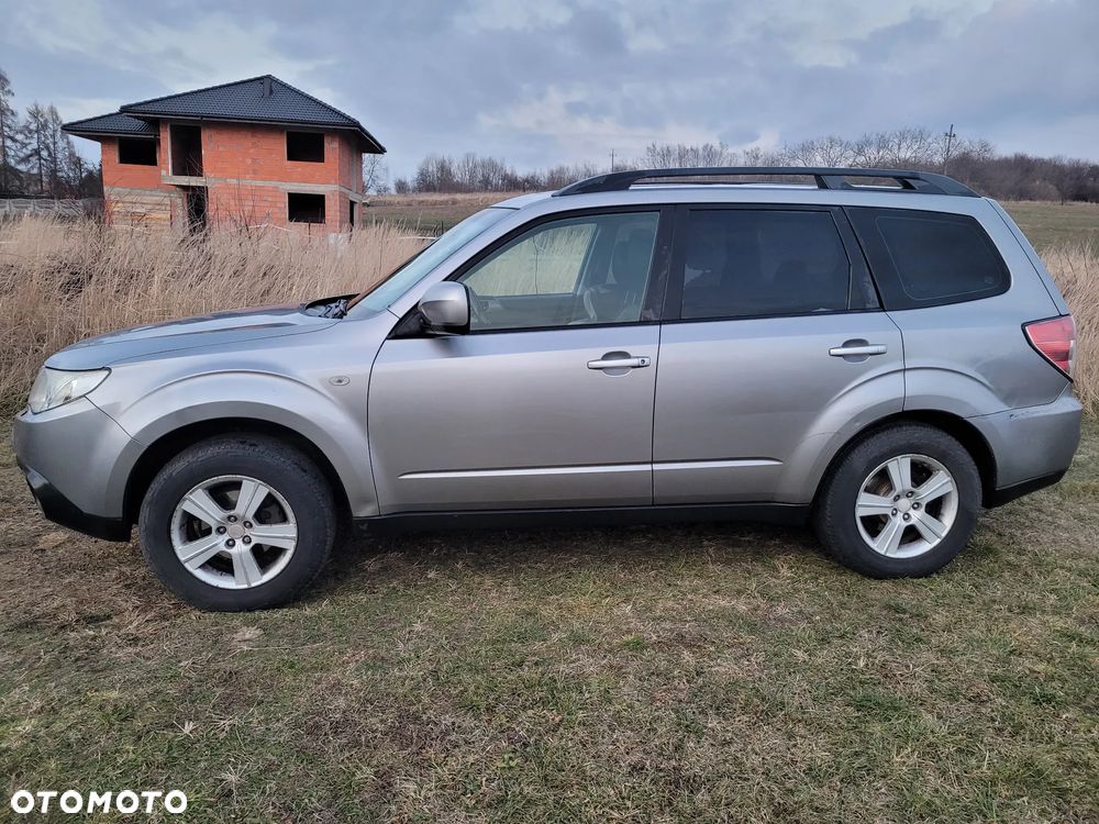 Subaru Forester 2.0 XA Euro5 - 6