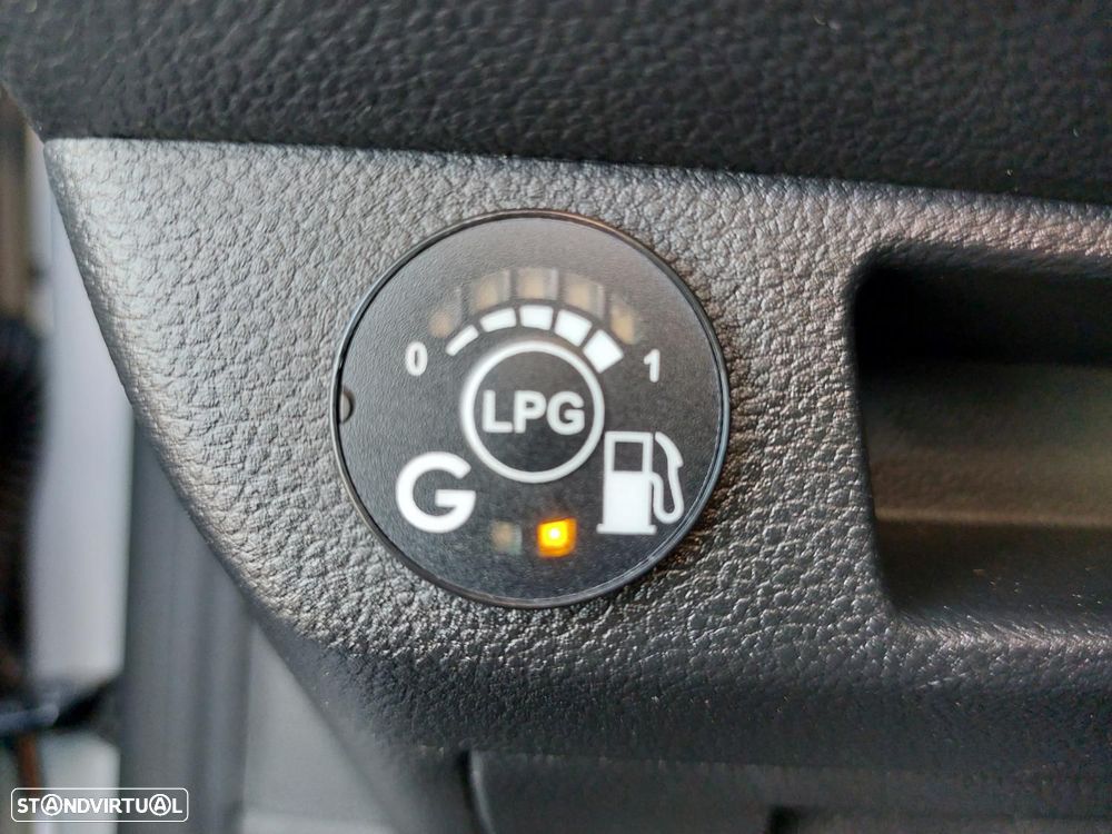 Renault Clio 1.0 TCe Evolution Bi-Fuel - 19