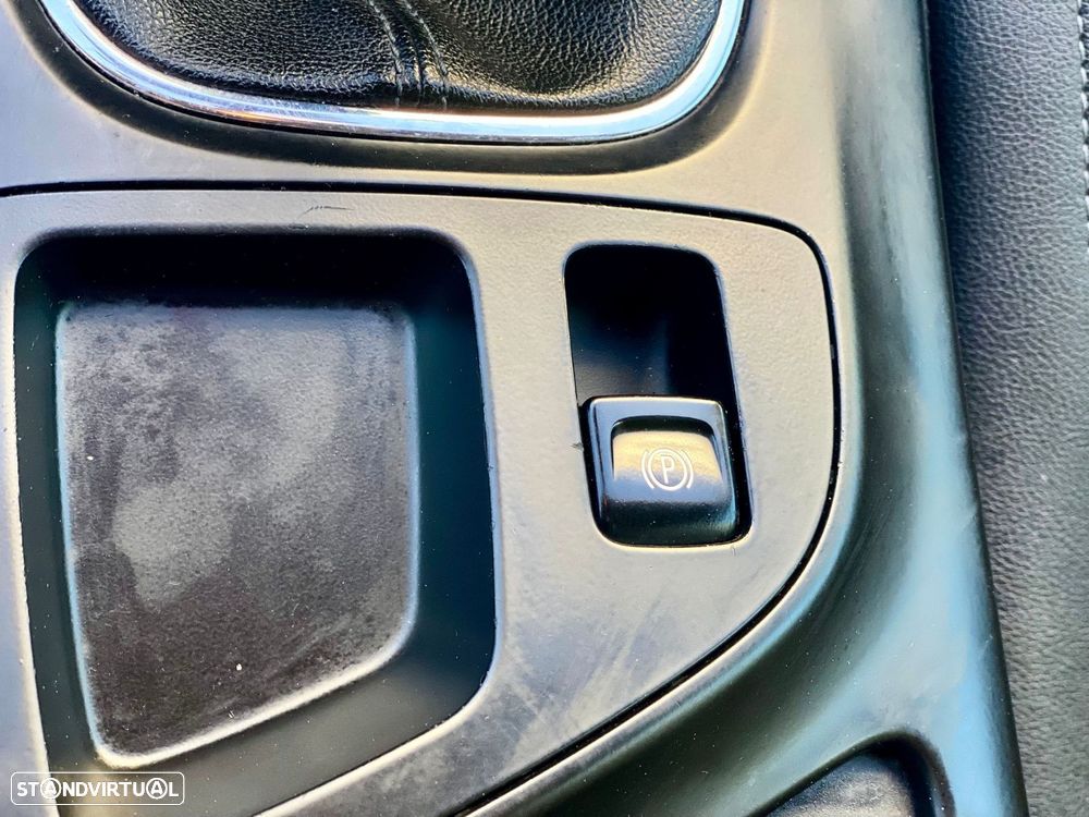 Opel Insignia Sports Tourer 2.0 CDTi Cosmo - 22