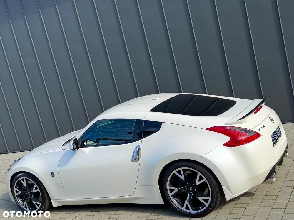 Nissan 370 Z 3.7 V6 GT Edition - 6