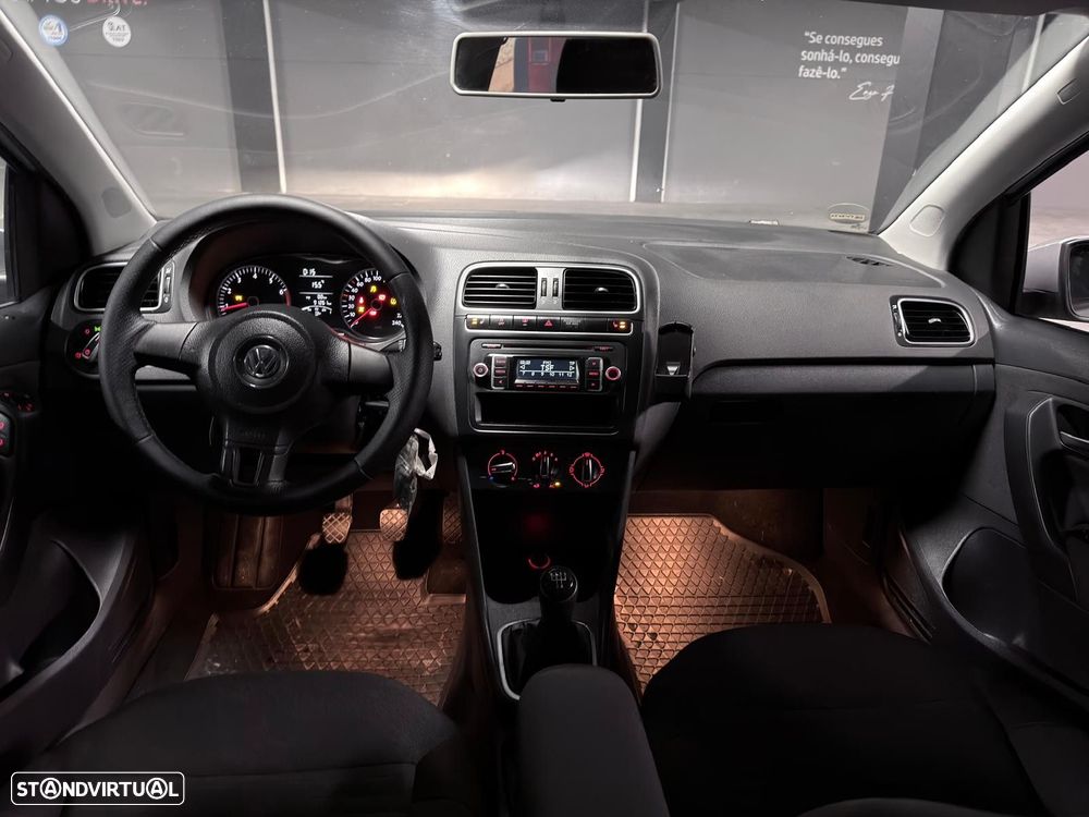 VW Polo 1.2 Confortline - 19