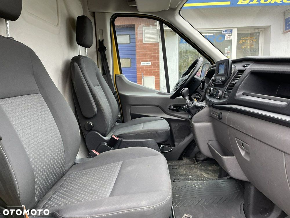 Ford Transit - 17