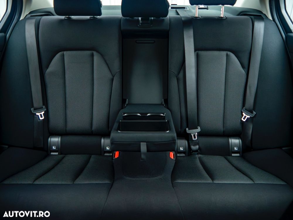 BMW Seria 3 320d xDrive AT Advantage - 29